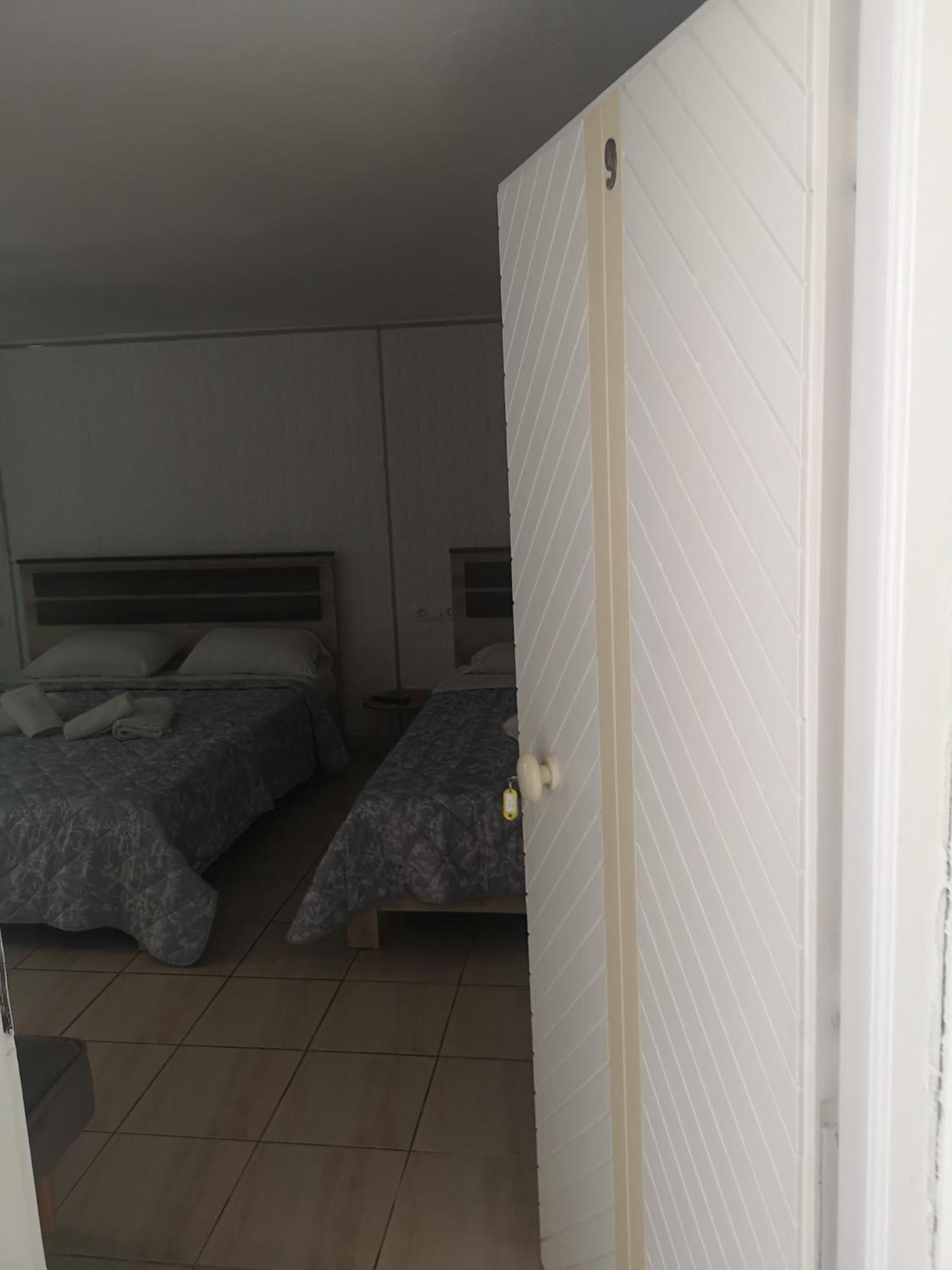 Gatos Beach Ξενοδοχείο Πευκοχώρι Δωμάτιο φωτογραφία